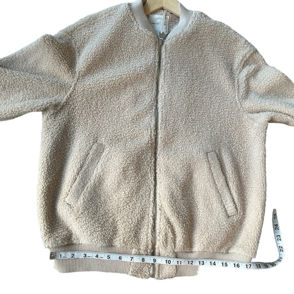 Avec Les Filles Womens Cream Faux Fur Teddy Jacket Size Small NWT - Picture 8 of 15
